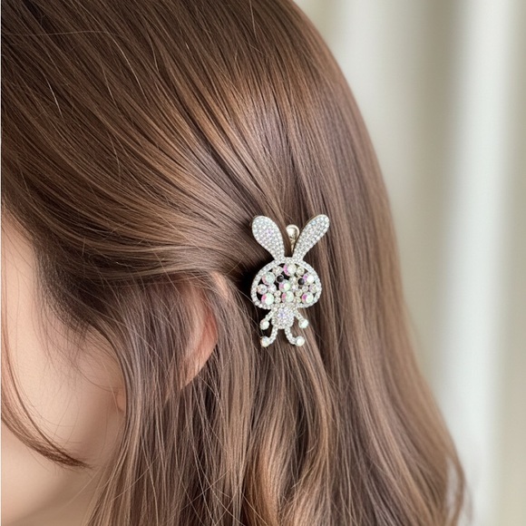 Sparkling Bunny Hair Clip - Picture 3 of 5